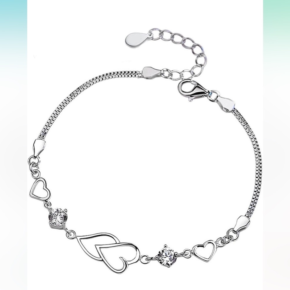 Elegant Silver Heart Bracelet